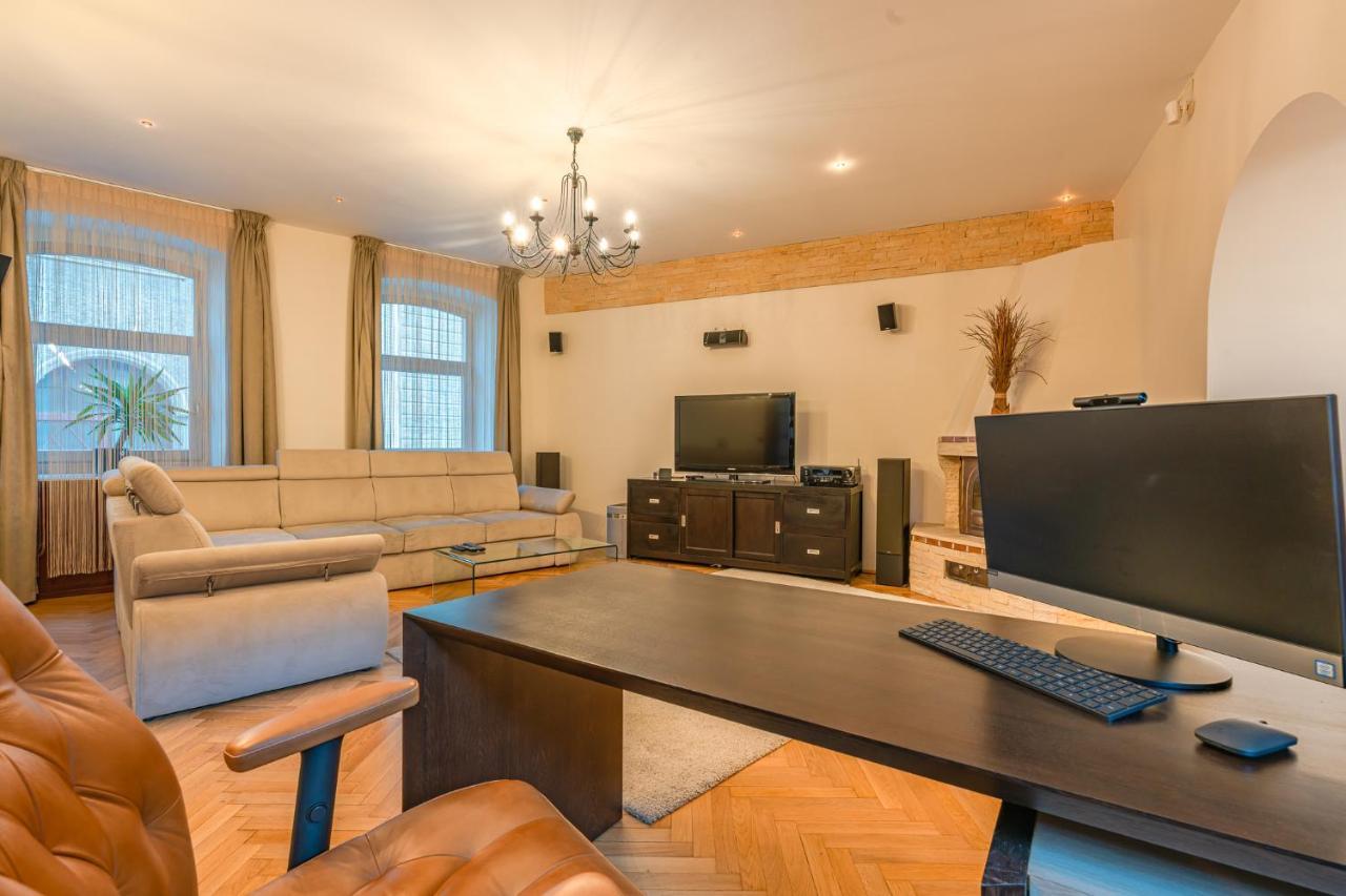 Premium Suites Postavarului Braşov Eksteriør billede